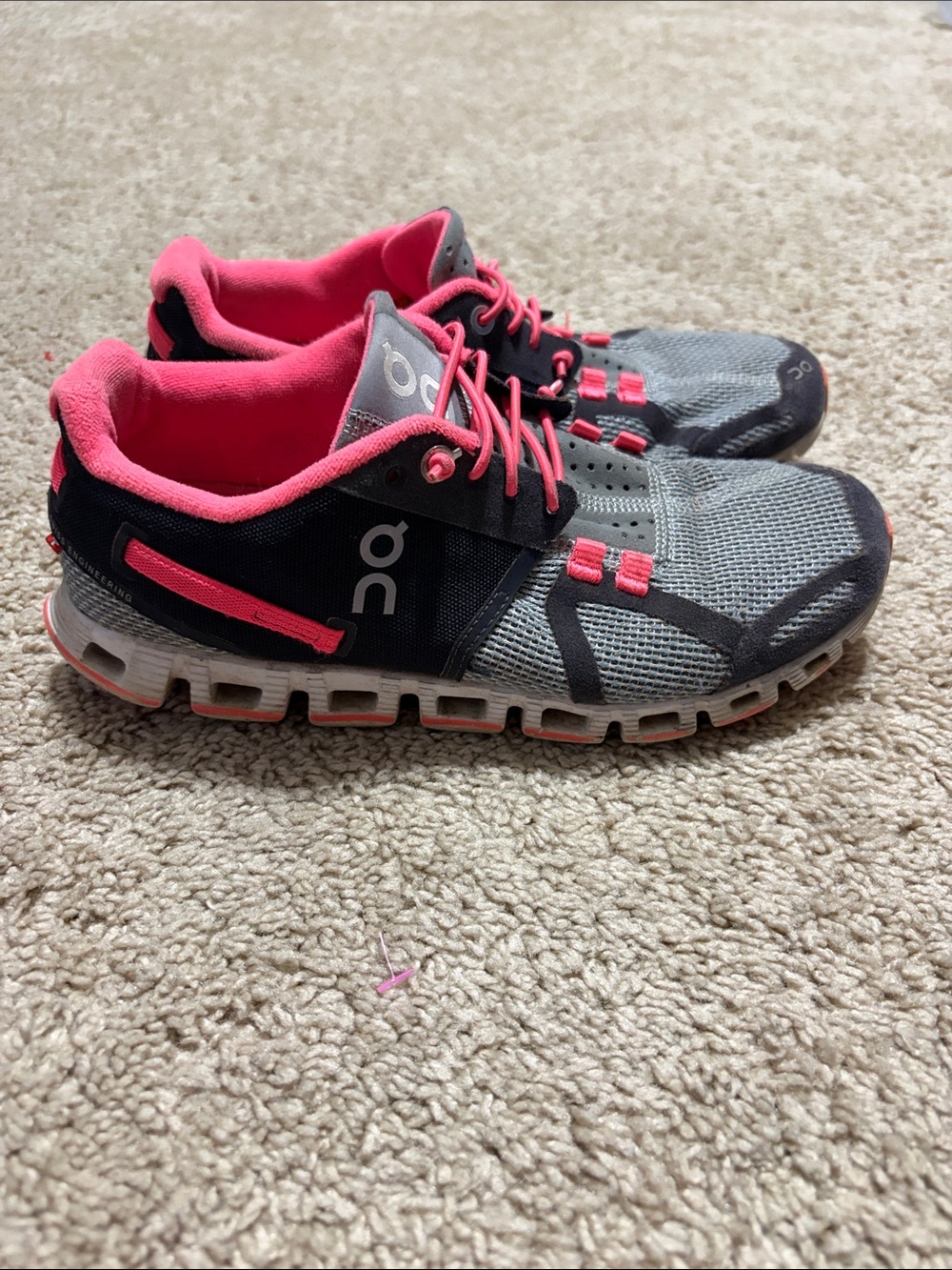 On Cloud Shoes Womens 6 Gray Pink Mesh Swiss Running Gym Exercise